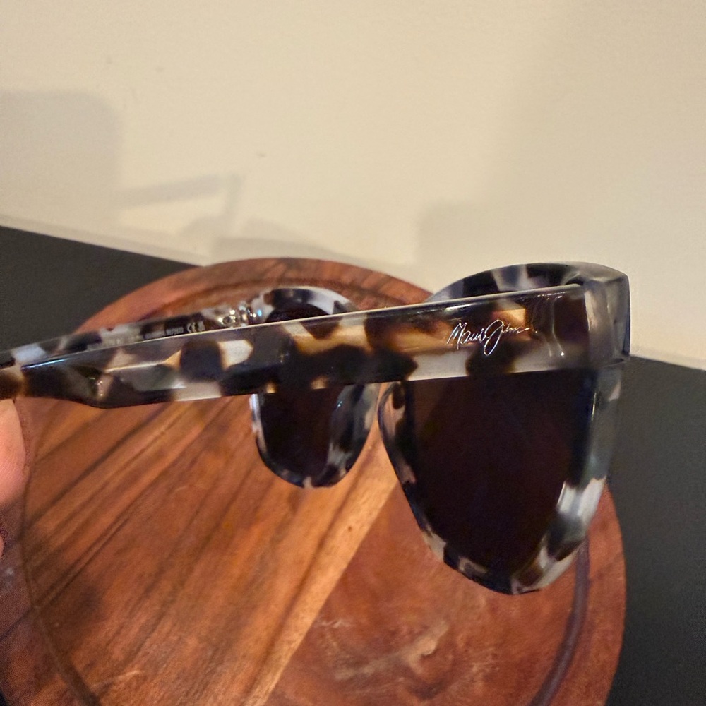 Maui Jim Modern Snow Leopard Cat Eye Sunglasses - Picture 5 of 6